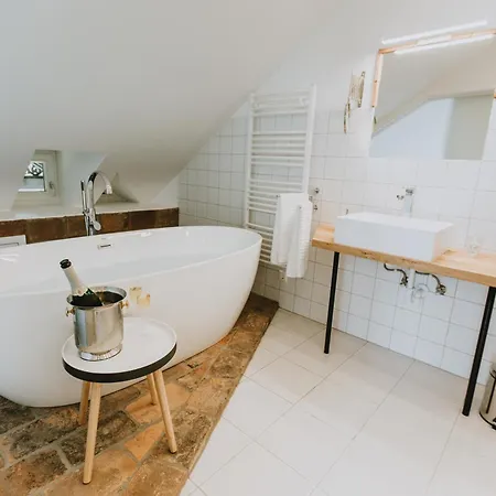 Mimi Bed and Breakfast